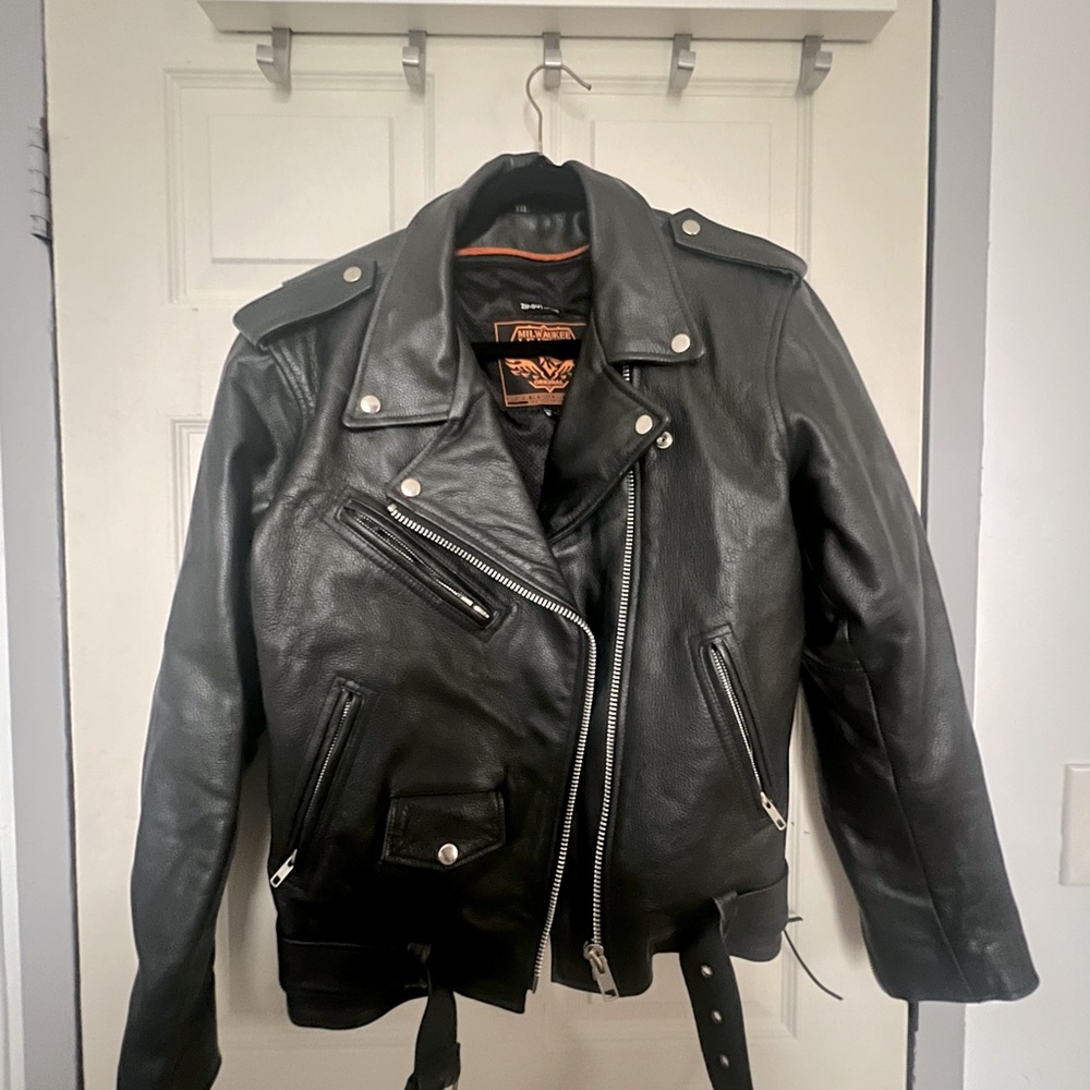 Women’s 100% Genuine Leather Motorcycle Jacket